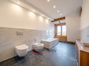 Prodej bytu 3+kk, Líšťany, 82 m2