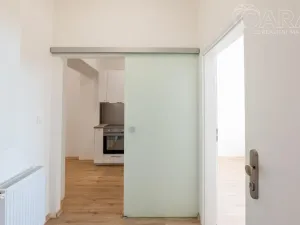 Prodej rodinného domu, Praha - Prosek, Prosecká, 56 m2