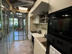 Pronájem pokoje, Praha - Vysočany, Poděbradská, 141 m2