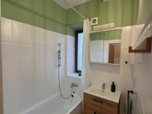 Pronájem bytu 1+kk, Kutná Hora, Benešova, 40 m2