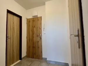 Pronájem bytu 1+kk, Ostrava - Moravská Ostrava, Nádražní, 29 m2