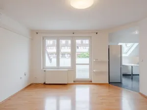 Prodej bytu 2+1, Praha - Kunratice, U zeleného ptáka, 67 m2
