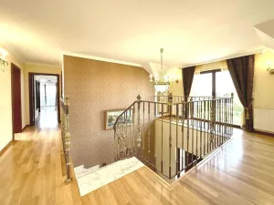Pronájem rodinného domu, Trnová, 450 m2