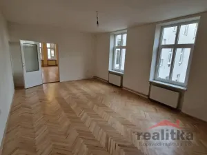 Pronájem bytu 3+1, Opava - Předměstí, Komenského, 106 m2