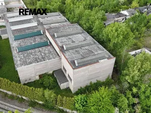 Pronájem výrobních prostor, Roudnice nad Labem, Pracnerova, 2250 m2