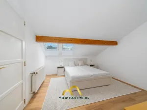 Pronájem bytu 3+kk, Praha - Vinohrady, Pod Karlovem, 85 m2