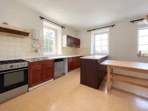 Prodej rodinného domu, Vinaře, 160 m2