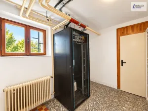 Prodej rodinného domu, Nečín, 500 m2