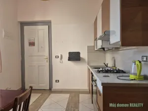 Pronájem bytu 2+kk, Praha - Karlín, Křižíkova, 56 m2