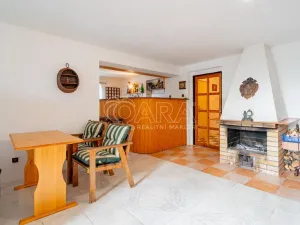 Prodej rodinného domu, Bukovany, 279 m2