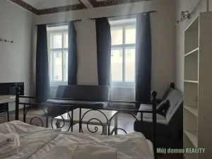 Pronájem bytu 1+kk, Praha - Karlín, Křižíkova, 44 m2