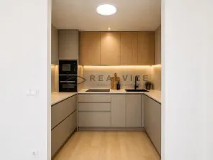 Prodej bytu 3+kk, České Budějovice, J. Dobrovského, 113 m2