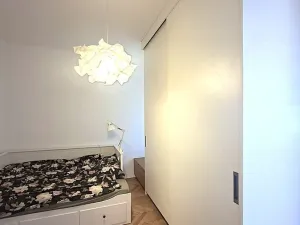 Pronájem bytu 2+1, Praha - Žižkov, Ambrožova, 64 m2