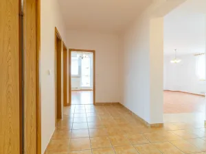 Prodej bytu 4+1, Uherské Hradiště - Sady, Trnková, 115 m2