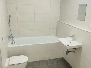 Pronájem bytu 2+kk, Praha - Karlín, Sokolova, 59 m2