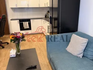 Pronájem bytu 2+kk, Praha - Střížkov, Zakšínská, 47 m2