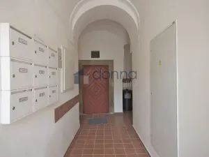 Pronájem bytu 2+1, Praha, Šporkova, 54 m2