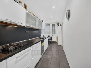 Prodej bytu 3+1, České Budějovice - České Budějovice 3, J. Plachty, 84 m2