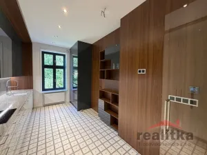 Prodej bytu 2+1, Opava - Předměstí, Lidická, 99 m2