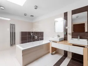 Pronájem bytu 4+kk, Beroun - Beroun-Centrum, Česká, 230 m2