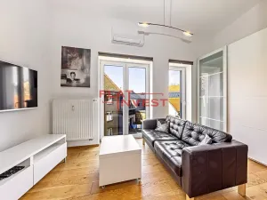 Prodej bytu 1+kk, Praha - Libeň, Ve vrchu, 41 m2