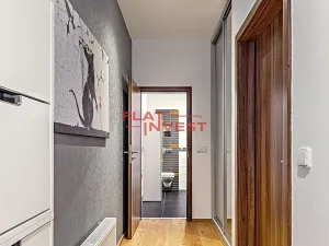 Pronájem bytu 2+kk, Praha - Libeň, Ve vrchu, 50 m2