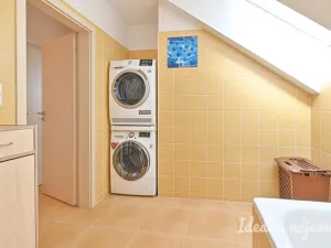 Pronájem bytu 2+kk, Brno - Bystrc, Černého, 53 m2