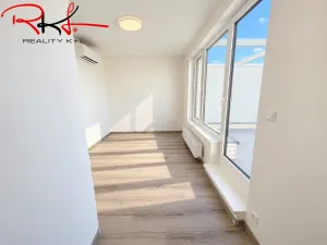 Pronájem bytu 2+kk, Praha, Thomasova, 46 m2
