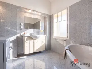 Prodej vily, Praha - Modřany, U vlečky, 276 m2