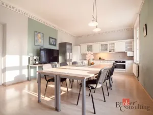Prodej vily, Praha - Modřany, U vlečky, 331 m2
