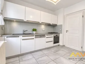 Pronájem bytu 3+1, Hradec Králové - Slezské Předměstí, Brandlova, 74 m2