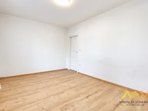 Pronájem bytu 3+1, Hradec Králové - Slezské Předměstí, Brandlova, 74 m2