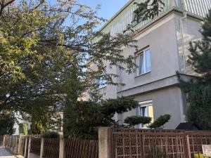 Pronájem bytu 3+1, Hradec Králové - Slezské Předměstí, Brandlova, 74 m2