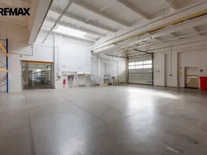 Pronájem skladu, Chodová Planá, Kyjovská, 2489 m2
