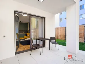 Pronájem bytu 1+kk, Brno - Zábrdovice, Hvězdová, 35 m2