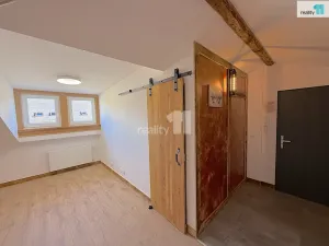 Prodej bytu 2+kk, Karlovy Vary - Rybáře, Sokolovská, 81 m2