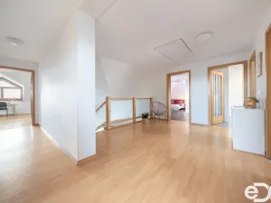 Prodej rodinného domu, Kosořice, 340 m2