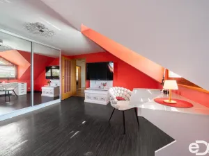 Prodej rodinného domu, Kosořice, 340 m2