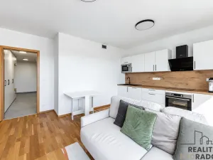 Prodej bytu 2+kk, Praha, Smržových, 51 m2