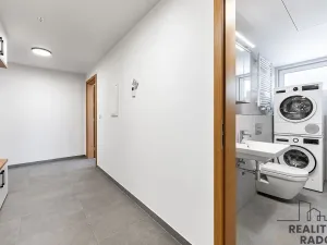 Prodej bytu 2+kk, Praha, Smržových, 51 m2