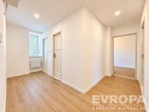 Pronájem bytu 2+1, Břeclav, Olbrachtova, 65 m2