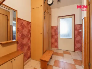 Prodej bytu 2+kk, Králův Dvůr, Nad Stadionem, 43 m2