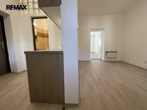 Pronájem bytu 2+kk, Olomouc - Hodolany, Hodolanská, 56 m2