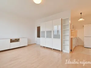 Pronájem bytu 2+kk, Brno - Židenice, Valtická, 40 m2