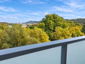Prodej bytu 2+kk, Karlovy Vary - Dvory, Chebská, 50 m2