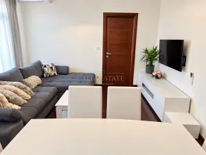 Prodej bytu 2+kk, Karlovy Vary - Dvory, Chebská, 50 m2