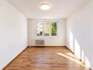 Pronájem bytu 2+1, Klášterec nad Ohří - Miřetice u Klášterce nad Ohří, Jana Ámose Komenského, 53 m2