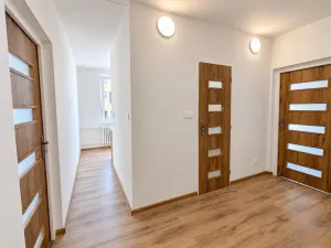 Pronájem bytu 2+1, Klášterec nad Ohří - Miřetice u Klášterce nad Ohří, Jana Ámose Komenského, 53 m2