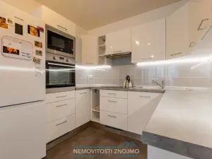 Prodej bytu 4+kk, Znojmo - Přímětice, Staré vinice, 84 m2