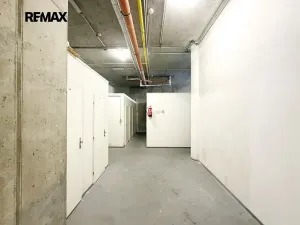 Prodej bytu 1+kk, Praha - Kyje, Lipnická, 25 m2